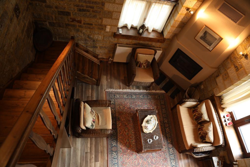 Guesthouse Amalia Kalesménon 외부 사진