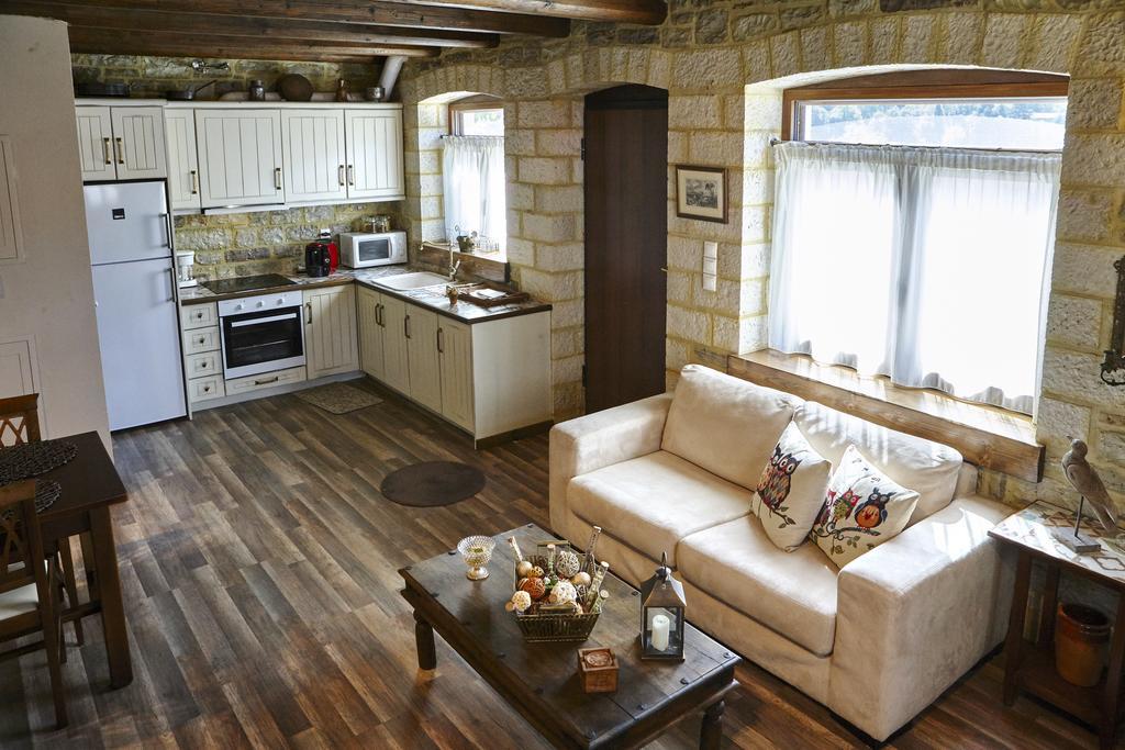 Guesthouse Amalia Kalesménon 외부 사진